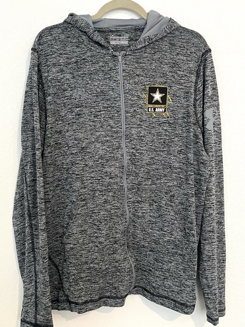 U.S. Army Under Armour Men's Large Heather Gray Zip-Up Hooded Sweater